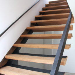 Construire un Escalier de Secours Conforme aux Normes Saint-Ouen